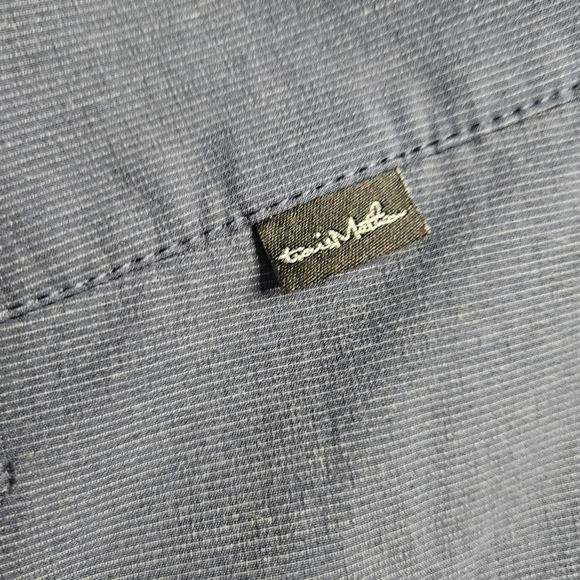 Travis Mathew Men's Blue Shorts Size 38 - Picture 4 of 6